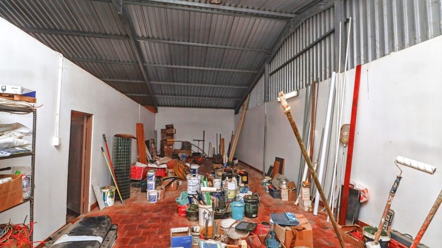 Commercial Property for Sale in Rondevlei Western Cape